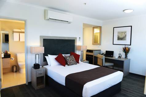 Queen Room
 - Courtyard by Marriott Darwin